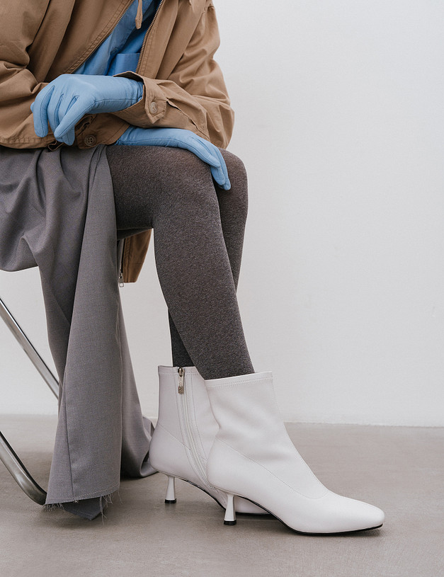 Белые женские ботильоны MASCOTTE 234-510521-0501 | ракурс 1
