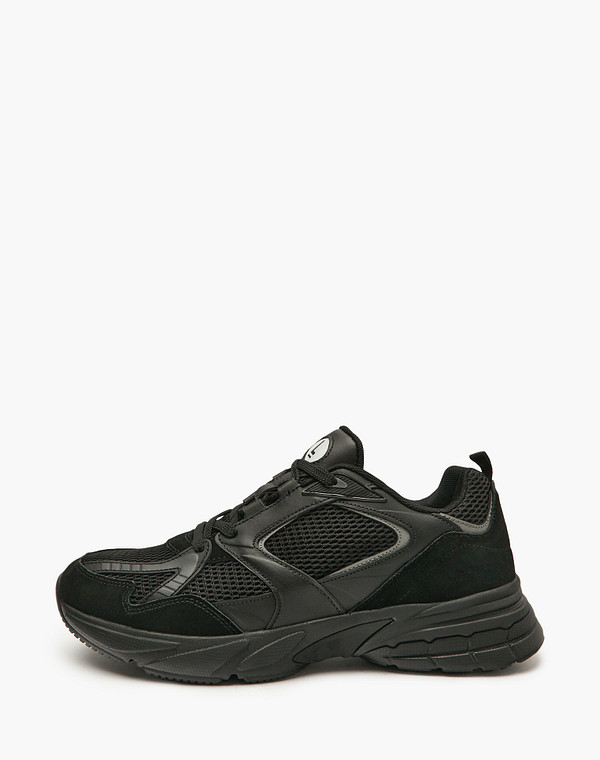 Черные мужские кроссовки 3490₽