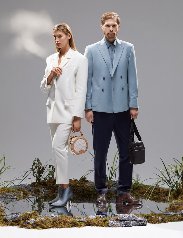 Серые женские ботильоны из кожи MASCOTTE 234-410320-0110 | ракурс 1 Серые женские ботильоны из кожи MASCOTTE 234-410320-0110 | ракурс 1